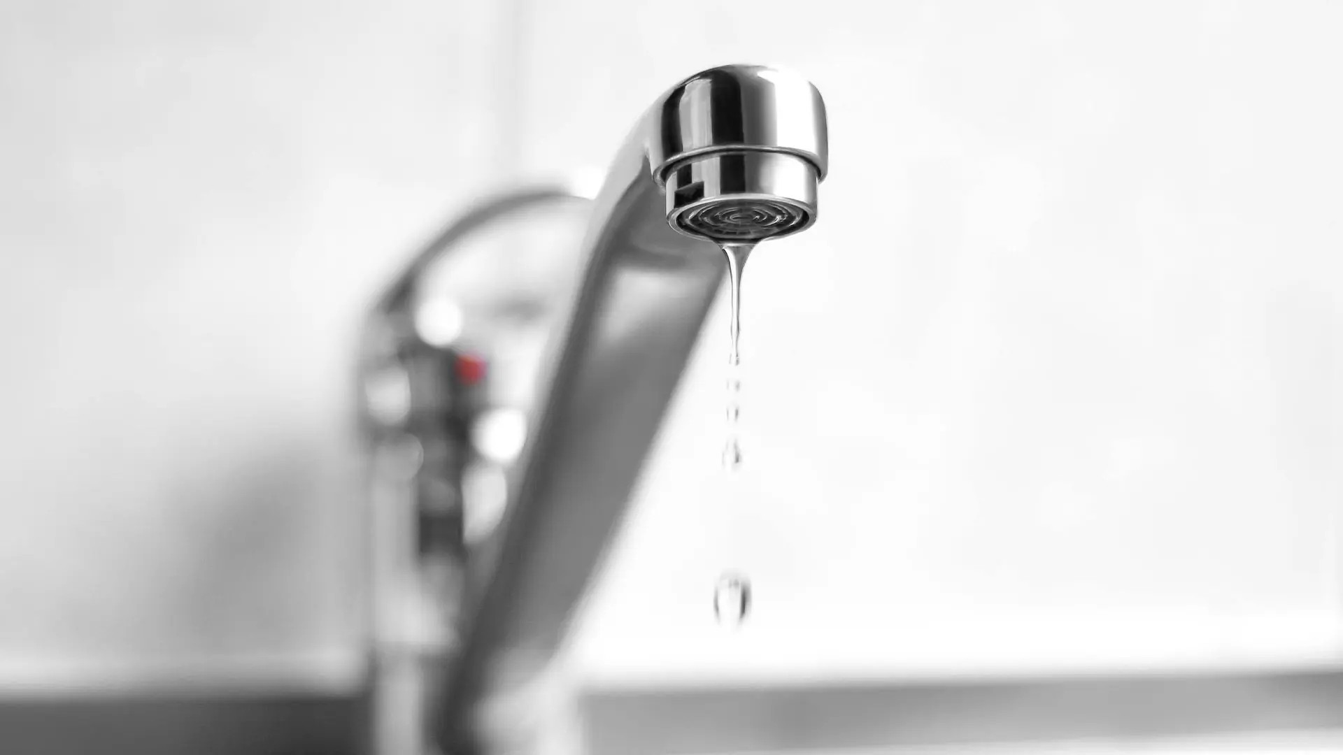 How to Fix Leaking Tap Issues | Step-by-Step Plumbing Repair Guide